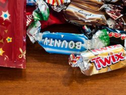 Britain Takes Sides Over a Chocolate Bar That Is Often a Sad Holiday Leftover
