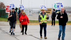 U.A.W. Says It Could Expand Auto Strikes on Friday