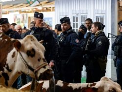 Farmers Clash With Police and Macron at Paris Agricultural Fair